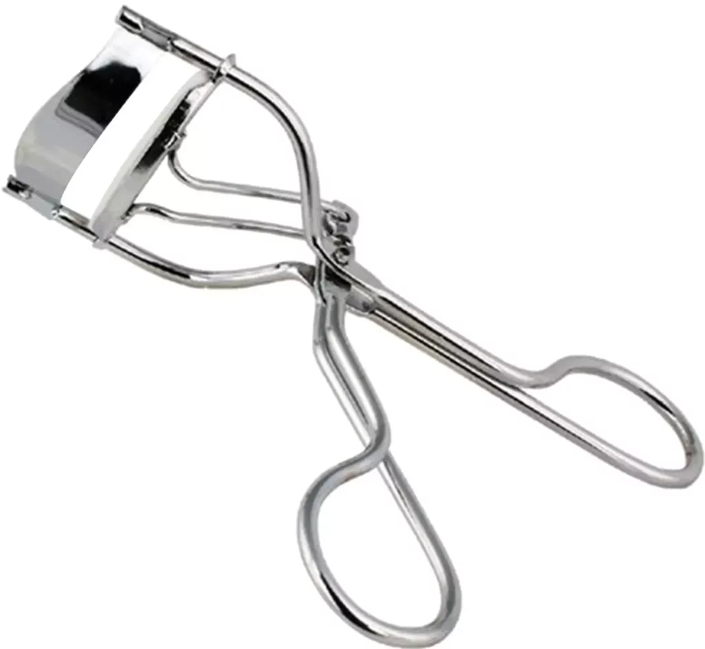  "Sugar Cosmetics eyelash curler for short lashes"